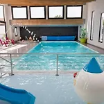 Mobil-home Cosy Avec Terrasse - 5 Personnes - Api-1-52-1041 Campsite