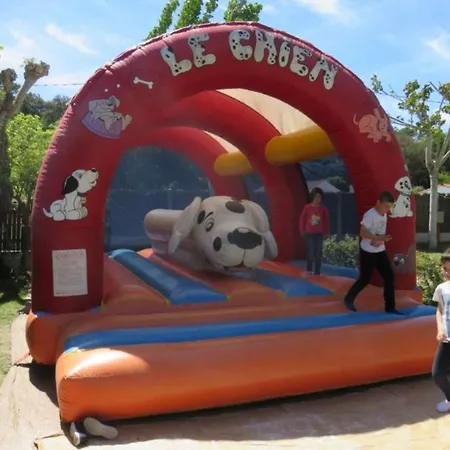 Mobil-home Cosy Avec Terrasse - 5 Personnes - Api-1-52-1041 Campsite