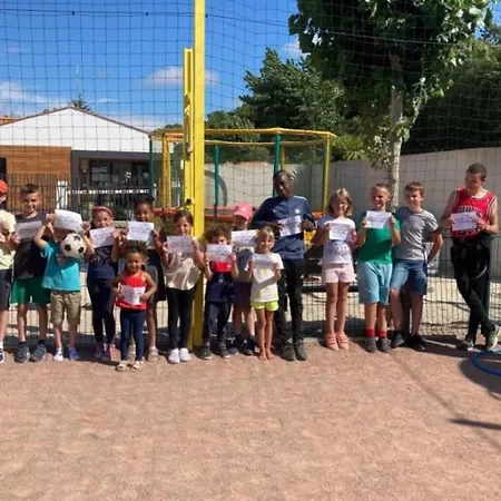 Mobil-home Cosy Avec Terrasse - 5 Personnes - Api-1-52-1041 Saint-Jean-de-Monts